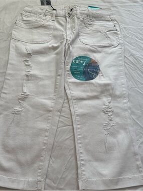 White Distressed Curvy Jeans